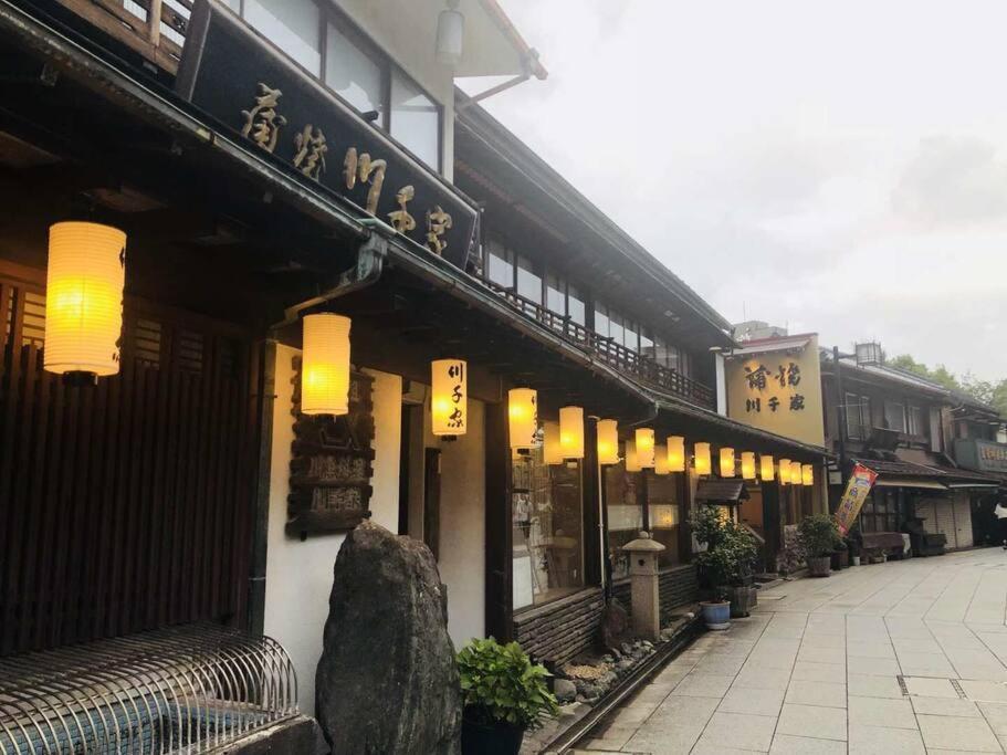 Jinghouse小岩 Direct To Shinjuku/Airport/Close To Station Tokio Buitenkant foto
